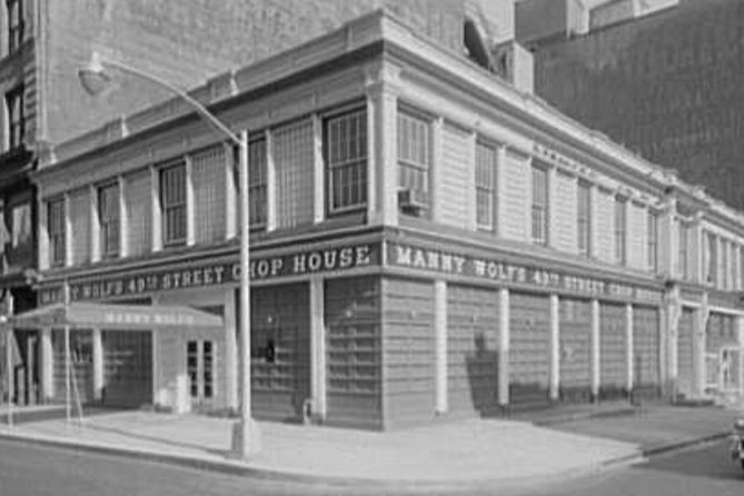 Holdouts: A NYC Architecture Walking Tour - Amster Yard and the City/Suburbs Time Warp