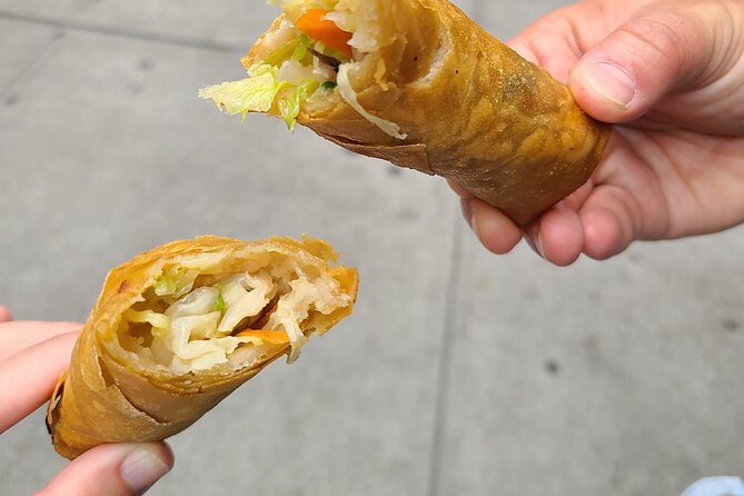 Iconic Foods of the Lower East Side and Little Italy Walking Tour - Lower East Side Food Stops: Five Iconic Bites You’ll Want to Compare
