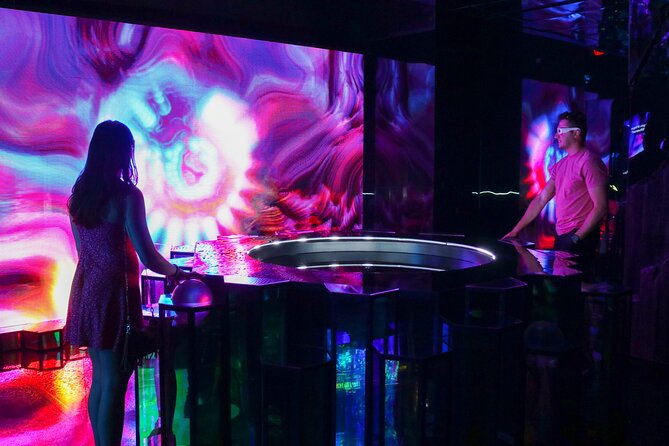 INTER Immersive Adventure Ticket - Walking the INTERverse: How the Two Levels Change the Feel