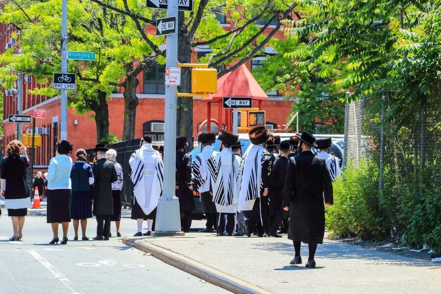 Jewish History of NYC Private Tour with Transfers - Your licensed guide: what you get besides facts
