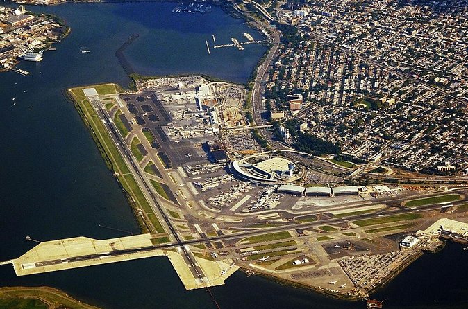JFK or LGA package only (Round trip transfer plus VIP Contrasts) - The van experience: what a 5-hour ride actually feels like