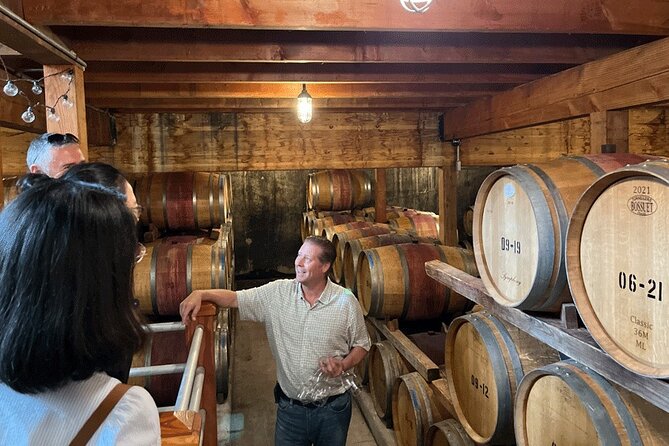 Long Island Wine and Food Day Trip with Sommelier host from NYC - Bus comfort, restrooms, and seat belts: plan like you mean it