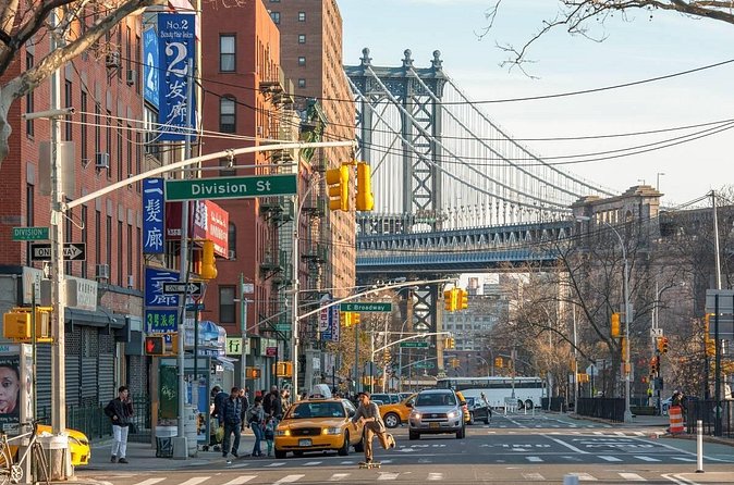 Lower East Side Bagel Tour - Stop Circuit Favorites: From Knishes and Fish to Candy and Pickles