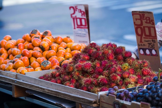 Lower East Side Food Tour: Taste NYC’s American Dream - Supreme Court and Columbus Park: Irish migration, Five Points photos, and Law & Order vibes