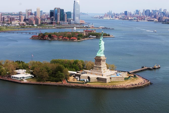 Lower Manhattan Tour with Statue of Liberty View - Liberty Island Without the Footprint: What You’ll Actually See