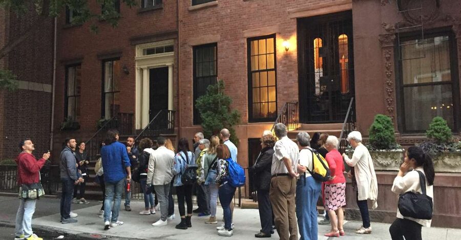 Luci e Ponti di New York- Night Tour in Italiano - Midtown Start: Easy Access Before the City Turns On