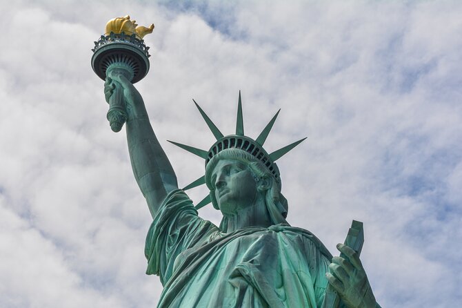 Luggage Storage in New York City - How It Works With a Mobile Ticket and a Real Drop-Off