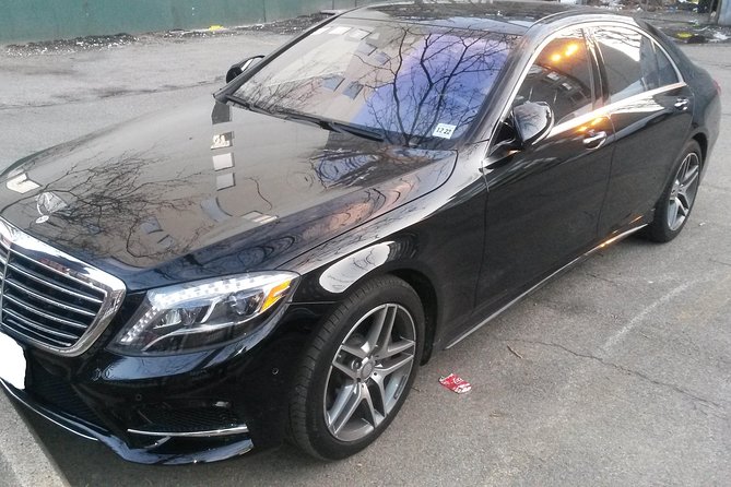 Luxury VIP New York City Airport Departure Transfer by Sedan or SUV - Sedan vs SUV: Pick the Right Vehicle for Your Group