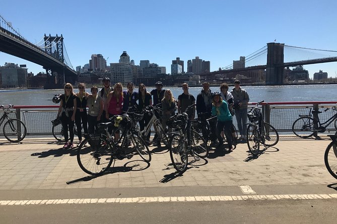 Manhattan and Brooklyn Bridge Bicycle Tour - Manhattan Bridge stop (45 minutes): a different angle on the same city