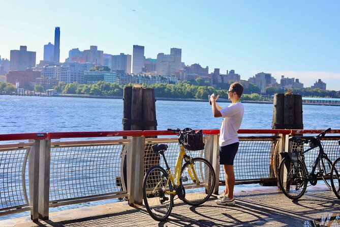 Manhattan and Brooklyn Bridge Bike Rental - Crossing the Brooklyn Bridge: The Views Are Worth It, But Plan for Crowds and Wind