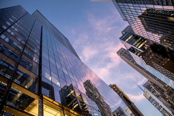 Manhattan Architecture Photography Tour - Stop 2: Chrysler Building angles in a quick 10 minutes