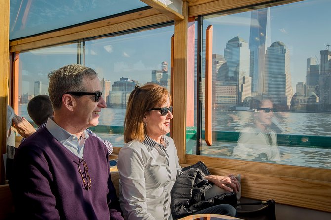 Manhattan Architecture Yacht Cruise - Lower East Side Through the Waterfront: Stories Behind the Buildings