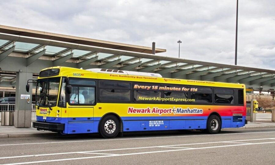 Manhattan: Bus Transfer from/to Newark Airport - How the 65–135 Minute Ride Fits Real Life