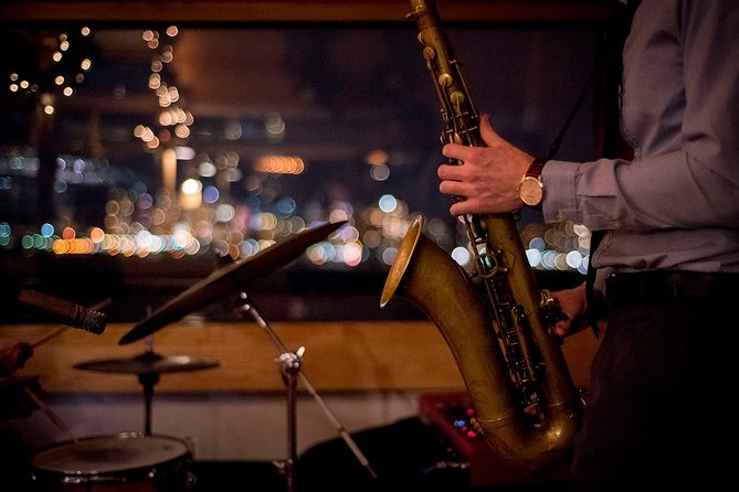 Manhattan Evening Jazz Cruise - On Deck vs in the Cabin: Comfort, Views, and Weather Reality