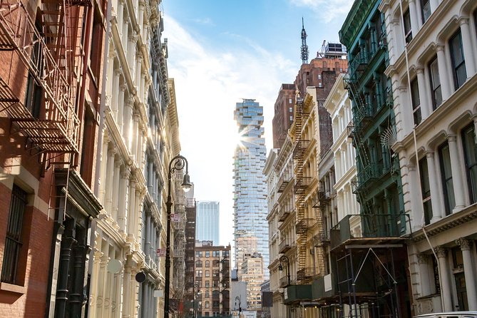 Manhattan Neighborhood Private Customized Walking Tour - Greenwich Village: street culture and walking pace first
