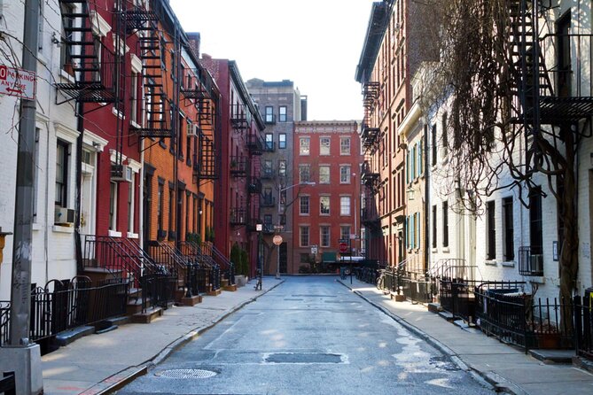 Manhattan’s Famous Artists: Exploration Game and Tour - Should You Book Manhattan’s Famous Artists Exploration Game and Tour?