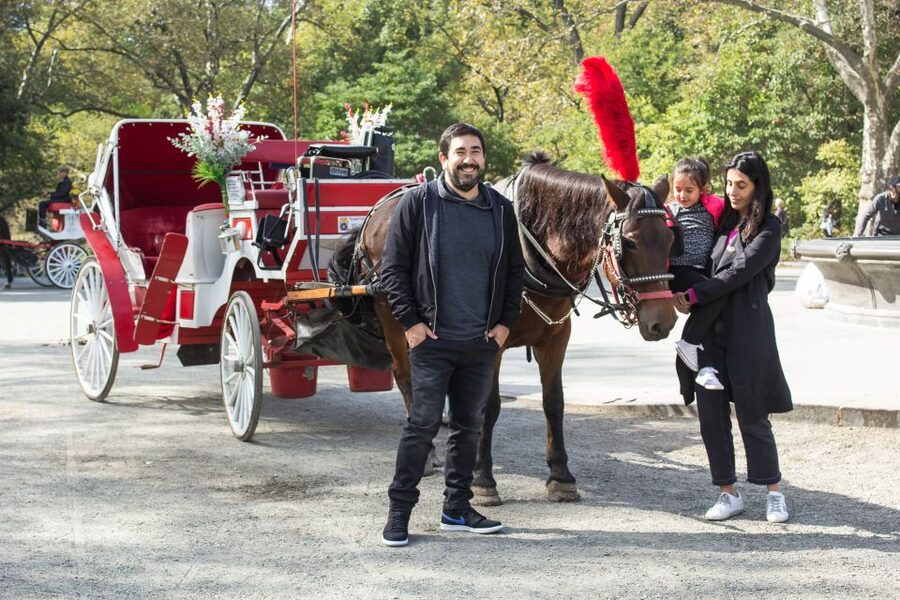 Manhattan: VIP Private Horse Carriage Ride in Central Park - Cherry Hill Fountain photo stop: where the guide helps you get the shot