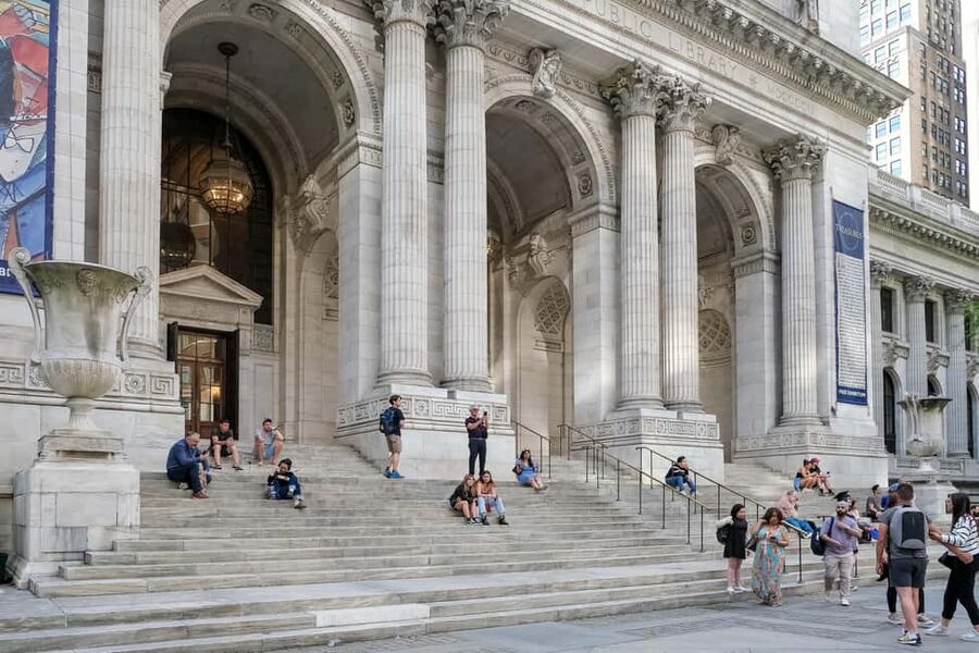 Midtown Manhattan Guided Tour w/ SUMMIT One Vanderbilt Entry - Grand Central Terminal: The Celestial Dome Moment (and Why a Guide Matters)