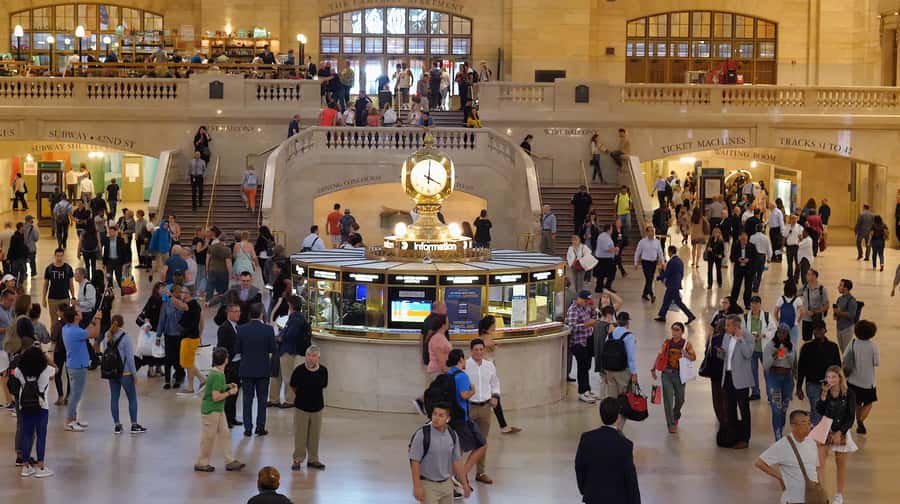 Midtown- Must See Manhattan Highlights - Rockefeller Center and Radio City: Icons You Can Actually See