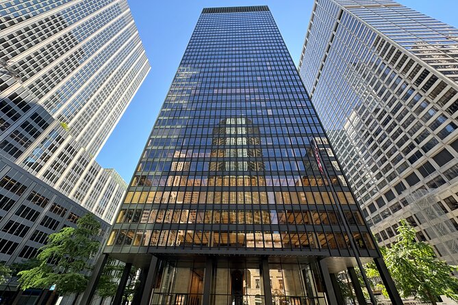 Midtown North NYC Architecture Walking Tour - Meeting at the Harvard Club: start with a big-city address