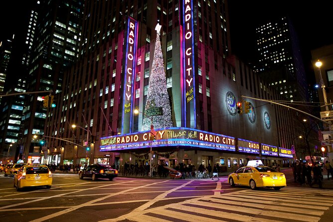 Mob Hits of Midtown: NYC Self-Guided Crime Mystery Walk - Where it starts and ends: Columbus Circle to Sparks Steak House