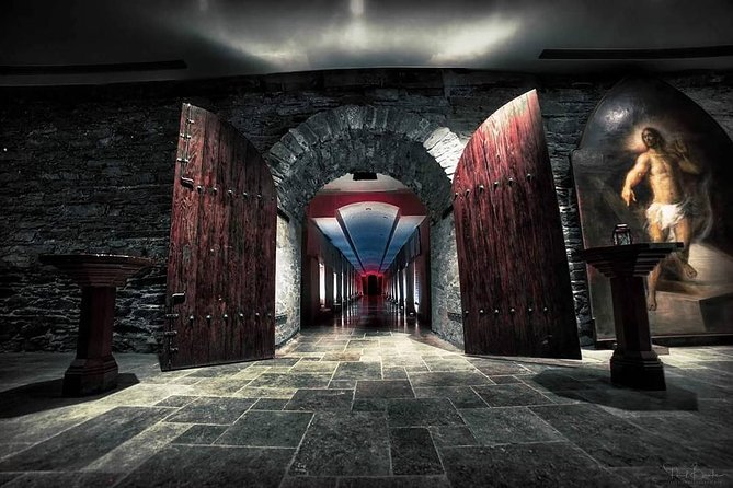 New York Catacombs by Candlelight - Quick Highlights