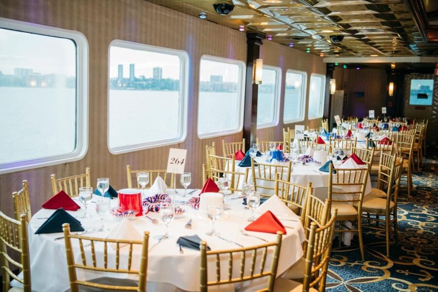 New York City: 4th of July Family Fireworks Party Cruise - Sailing the Skyline: Landmarks You Can Actually Point At