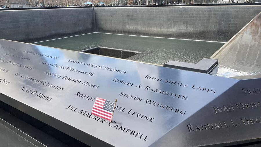 New York City: 9/11 Ground Zero Tour with All Access Option - Meeting in the Oculus: a smooth start at the transport hub