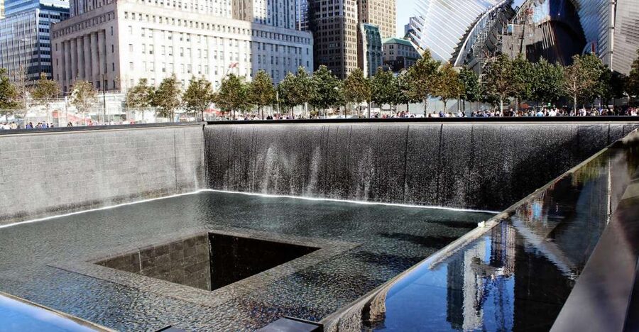 New York City: 9/11 Memorial and Ground Zero Private Tour - St. Paul’s Chapel: The Block-Away Survivor Center