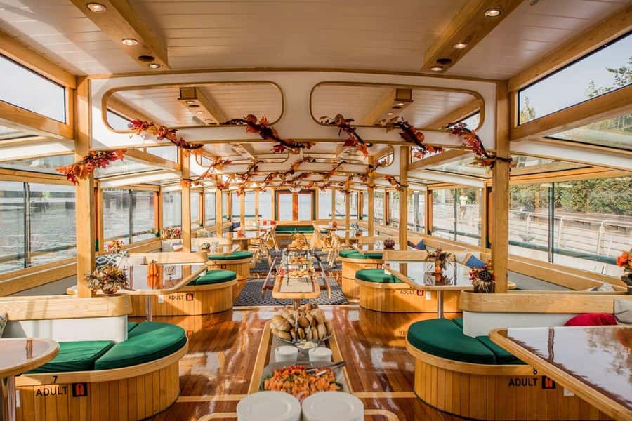 New York City: Afternoon Fall Foliage Lunch Cruise - From Chelsea Piers to the Palisades: the core experience
