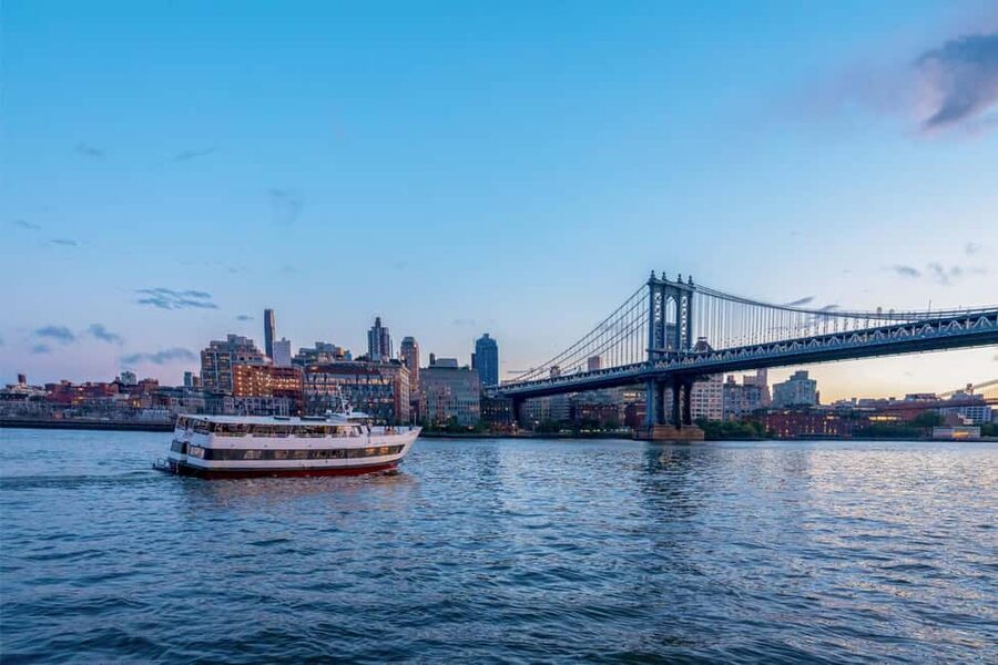 New York City: Attraction Pass with Must See Sights - Museums that anchor your days: from classic to quirky