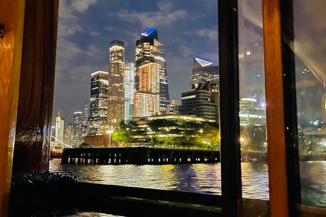 New York City Bright Lights Skyline Cruise on Yacht - Staff Style: Friendly Crew Who Help You Make It Work