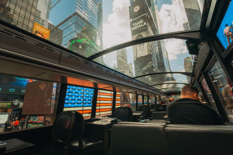 New York City: Bustronome Gourmet Dinner Tour - A moving dining room: what makes this NYC experience tick