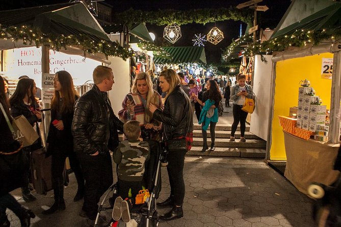New York City Christmas Holiday Lights and Markets Walking Tour - Where the best photos and shopping moments tend to happen
