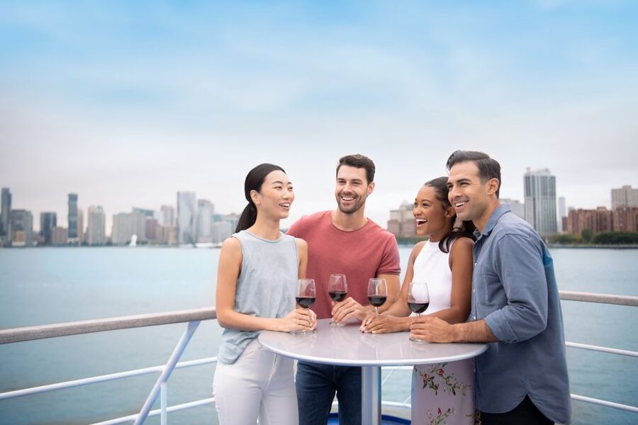 New York City: City Cruises Alive After Five Cocktail Cruise - The East River Route: Bridges, Islands, and Big-Screen Views