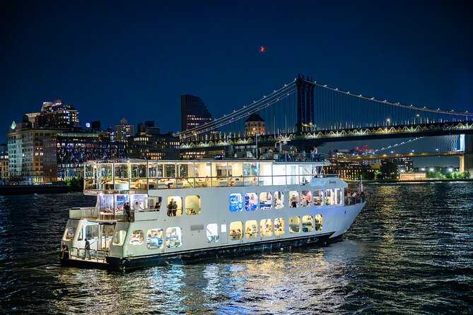 New York City Dinner Cruise on Luxury Yacht with Live Music - Key points worth your attention