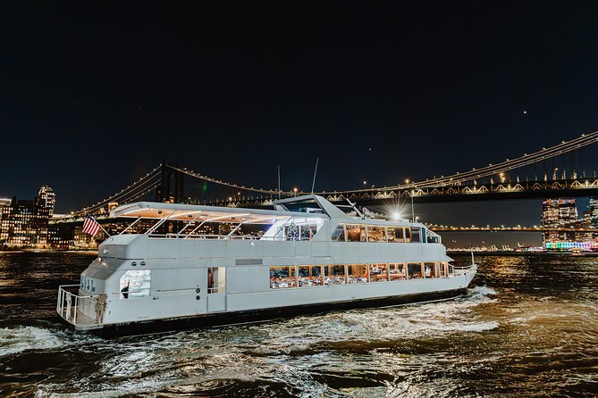New York City Dinner Cruise with Live Music - The route: Manhattan Bridge to Brooklyn Bridge Park