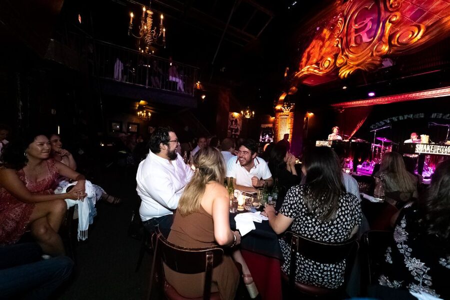 New York City: Dueling Pianos Show - Who this show fits best (and who should skip it)
