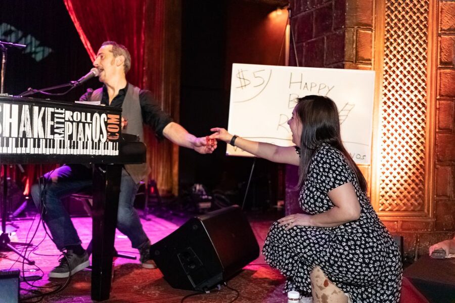 New York City: Dueling Pianos Show - FAQ