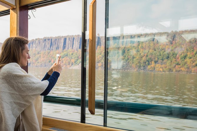 New York City Fall Foliage Brunch Cruise - Brunch on Board: Prix Fixe Courses, Buffet Mix, and Dietary Reality