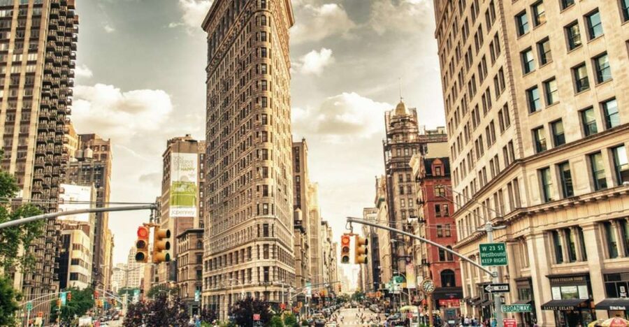 New York City: Flatiron Food, History, and Architecture Tour - Bread’s Bakery finale: award-winning pastries to close the loop