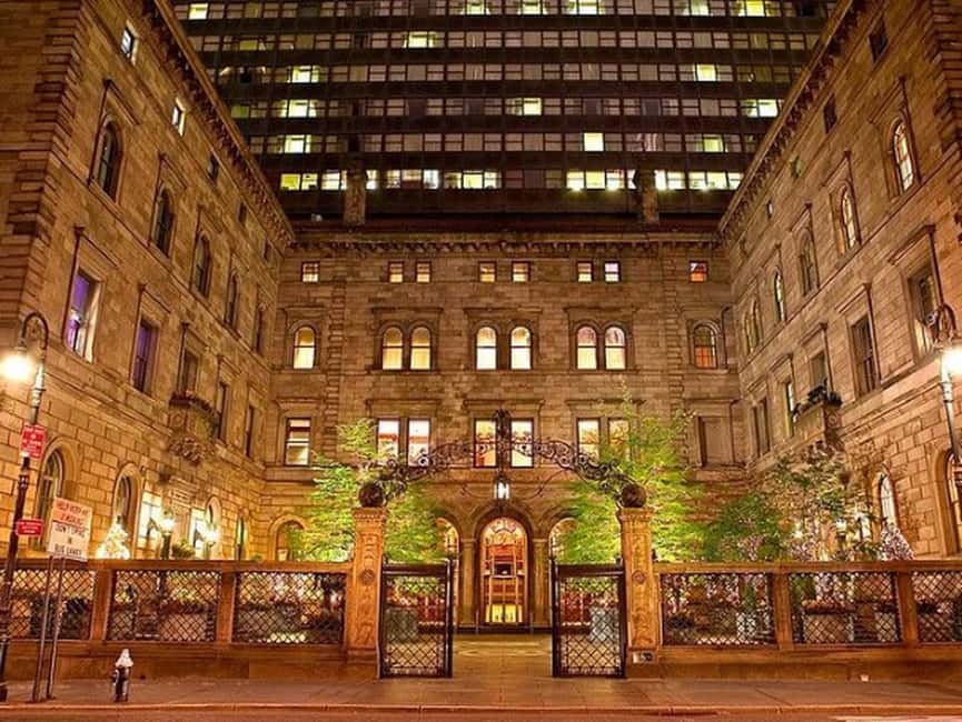 New York City: Gossip Girl Private Tour in Manhattan - Dylan’s Candy Bar and Bethesda Terrace: where fun meets scenery