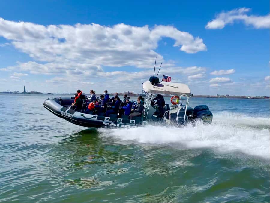 New York City: Harbor Speedboat Tour - $99 for a 1-hour thrill: what you’re really paying for