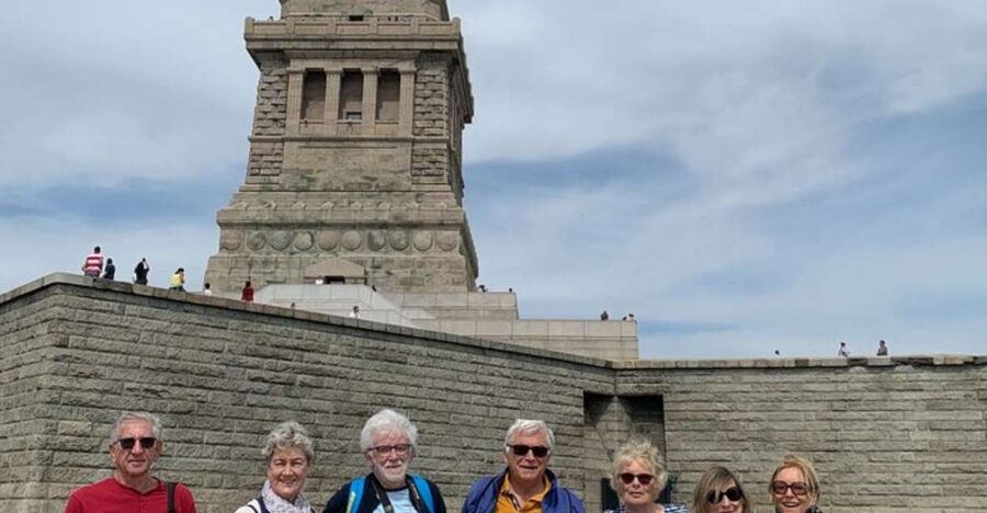 New York: City highlights Private Guided Walking Tour - The quieter side of NYC: why the guide’s local familiarity matters