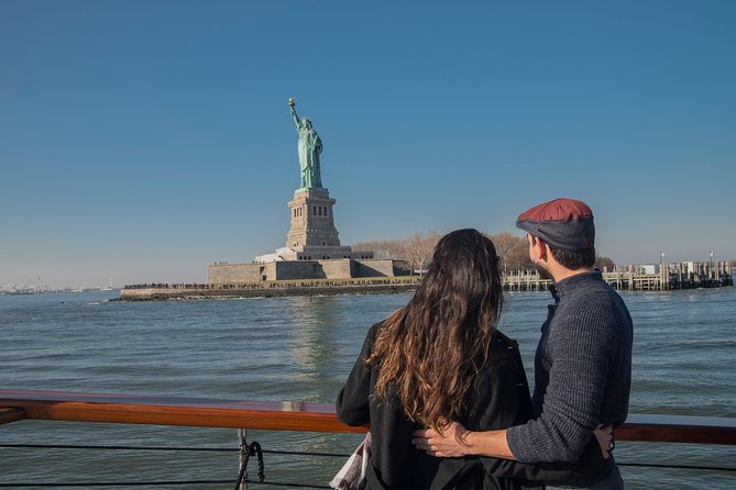 New York City Holiday Brunch Cruise on Classic Boat - Key highlights to know before you go