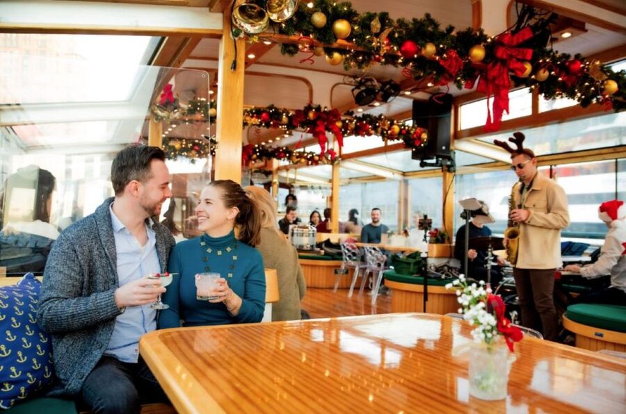 New York City: Holiday Jazz Classic Motor Yacht Cruise - Seating and Comfort: Get Settle-In Right the First Time