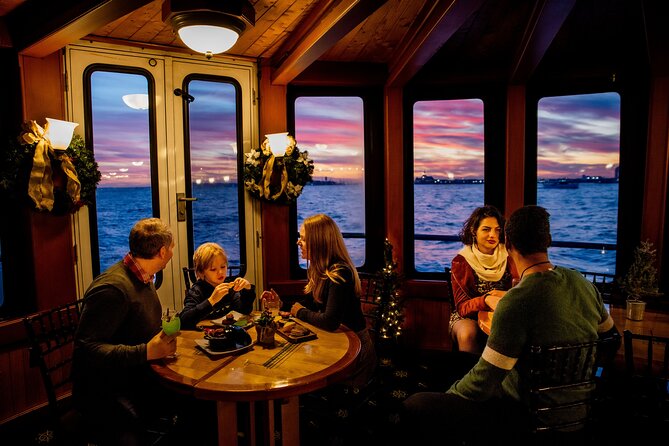 New York City Holiday Sunset Sightseeing Cruise - Why this 90-minute holiday sunset cruise is a smart use of your time