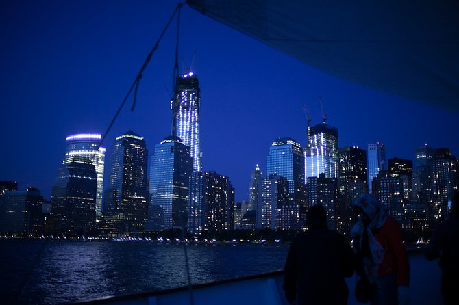 New York City Lights Cruise aboard Clipper City - Boarding Clipper City: The Smooth Parts and the Smart Tips