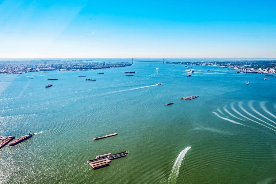 New York City: Manhattan Helicopter Tour - Midtown and the Bridges: Central Park’s Two-Faced View