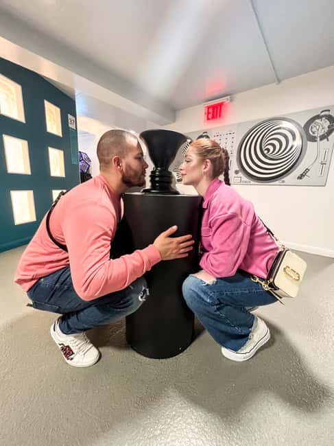 New York City: Museum of Illusions Entry Ticket - Finding Museum of Illusions at 77 8th Ave